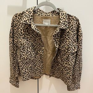 American Eagle cropped jacket. Size large.